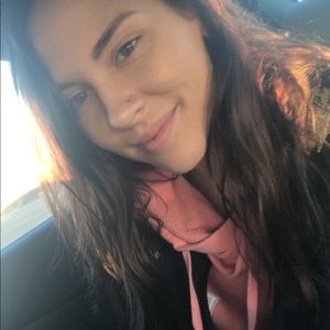Meet your Posher, Allyson